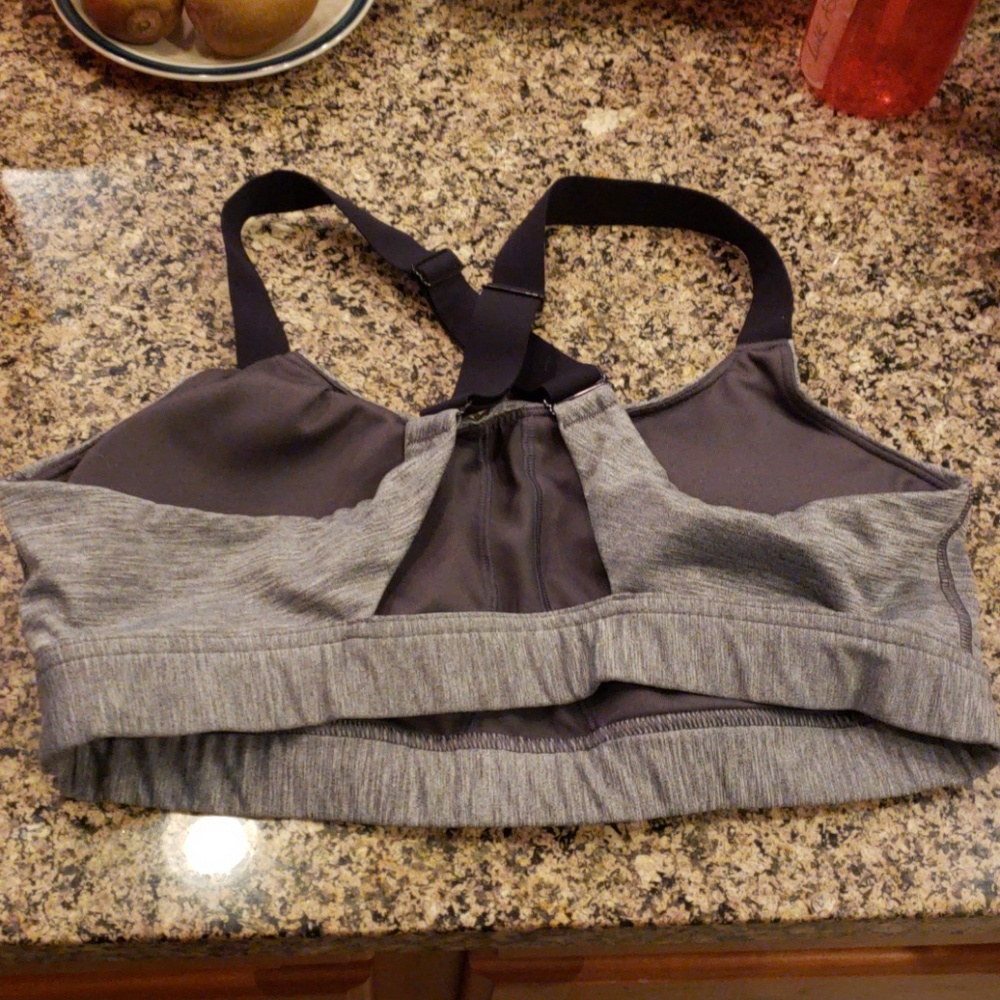 Under Armour large bra. Gently used.